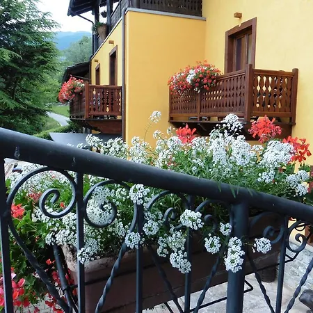 Maison d'hôtes La Maison Du Bon Megnadzo Doues