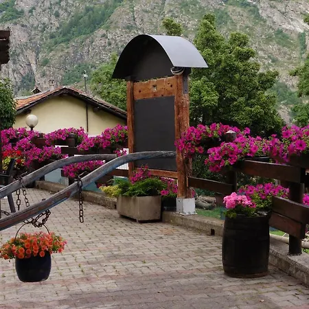 Guest house La Maison Du Bon Megnadzo 3*